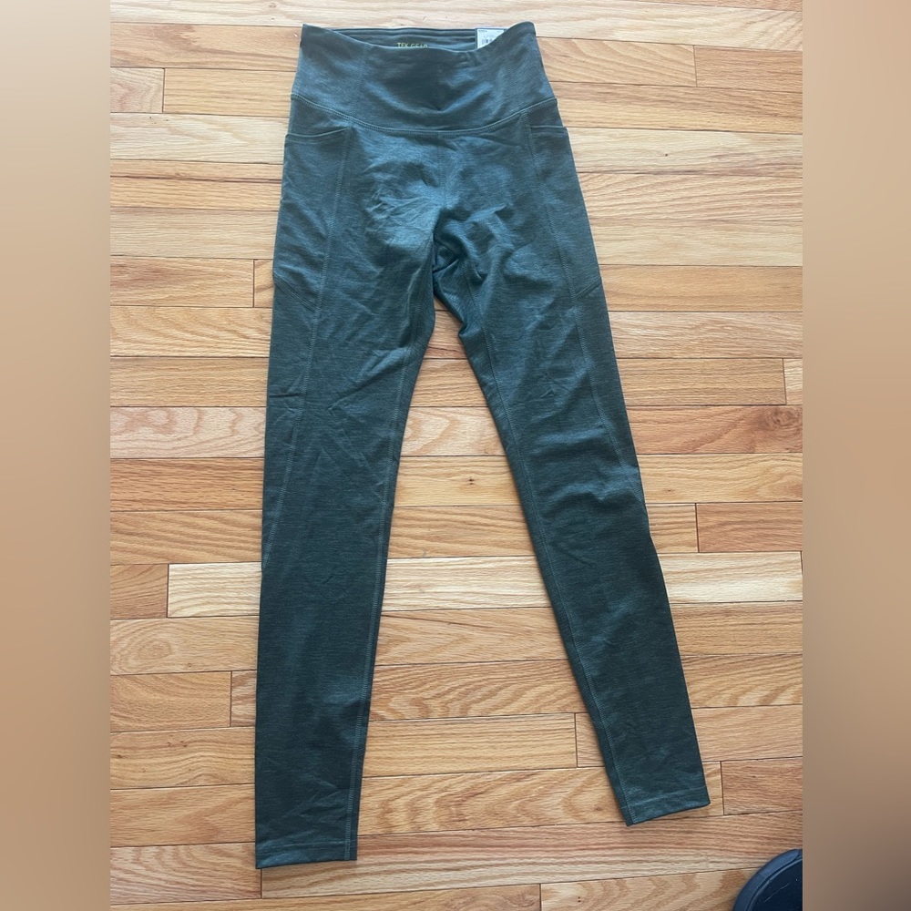 Tek Gear women’s yoga pants: small